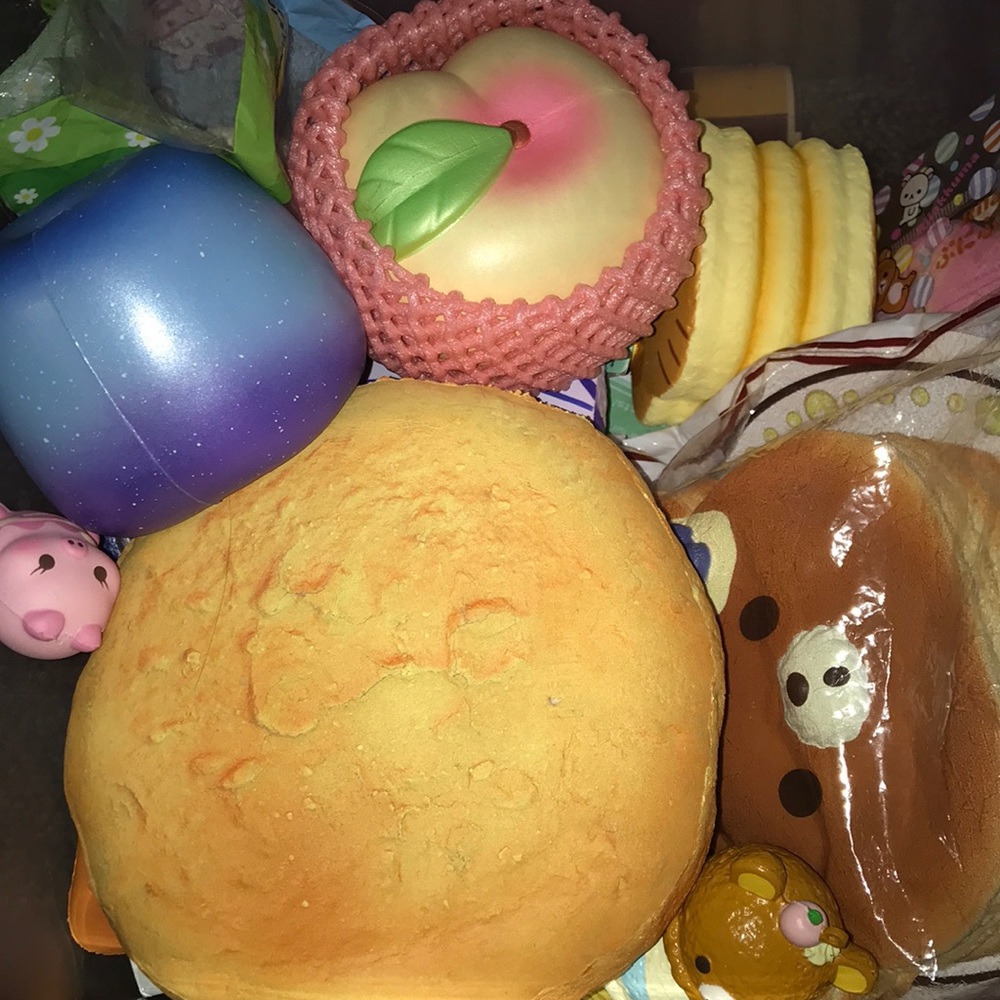 Squishies dm me on insta for prices - Picture 1 of 4